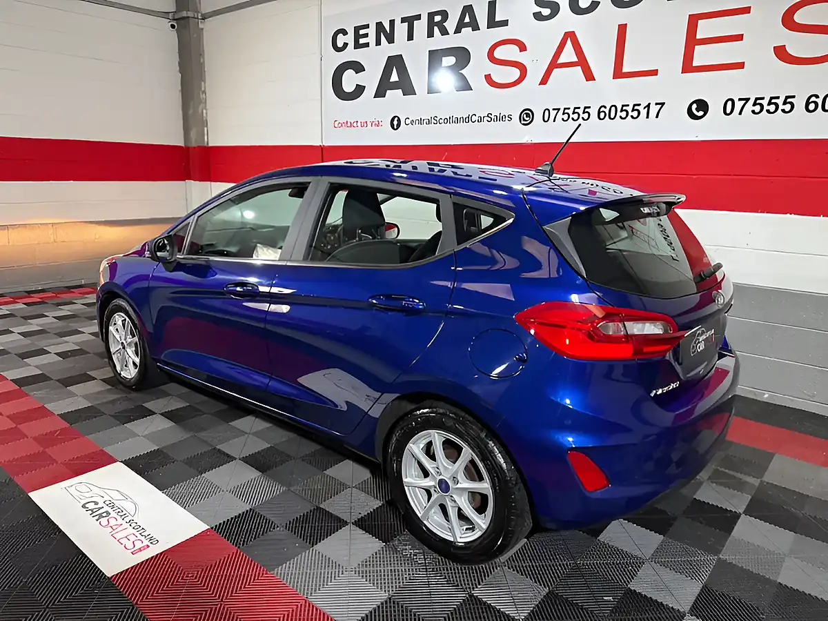 Used 2018 Ford Fiesta Zetec Blue - Interior and Exterior details 3