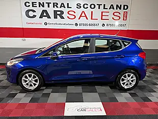 Used 2018 Ford Fiesta Zetec Blue - Interior and Exterior details 4