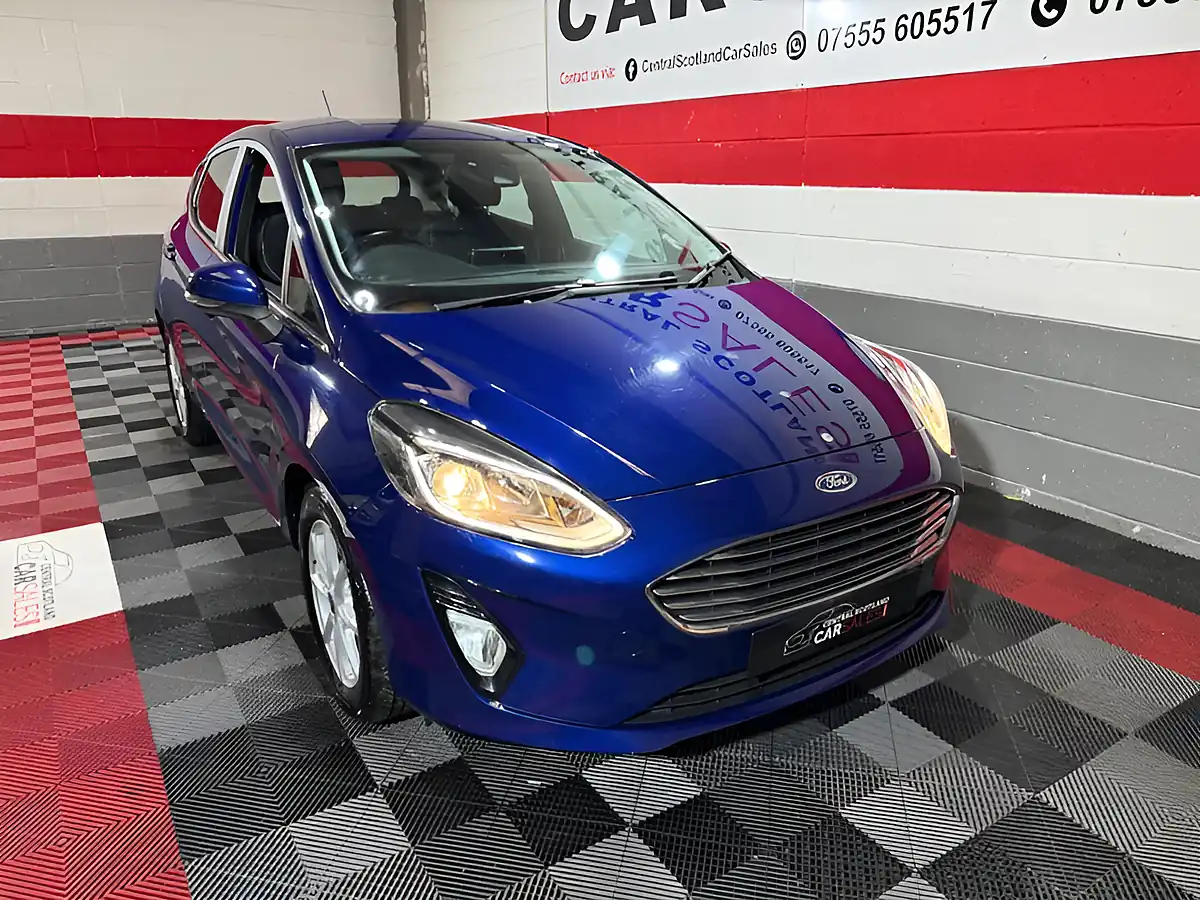 Used 2018 Ford Fiesta Zetec Blue - Interior and Exterior details 5
