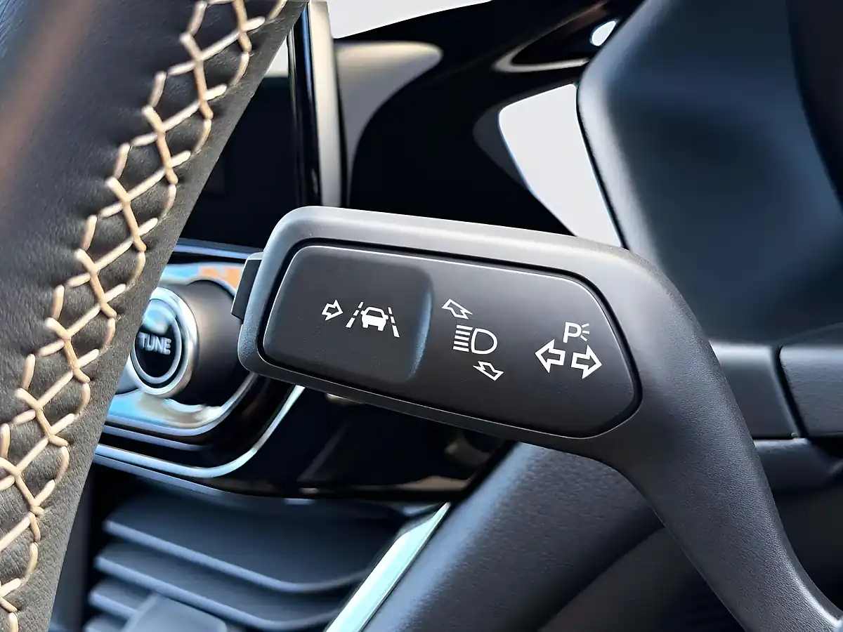 Used 2018 Ford Fiesta Zetec Blue - Interior and Exterior details 20