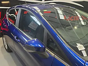 Used 2018 Ford Fiesta Zetec Blue - Interior and Exterior details 7