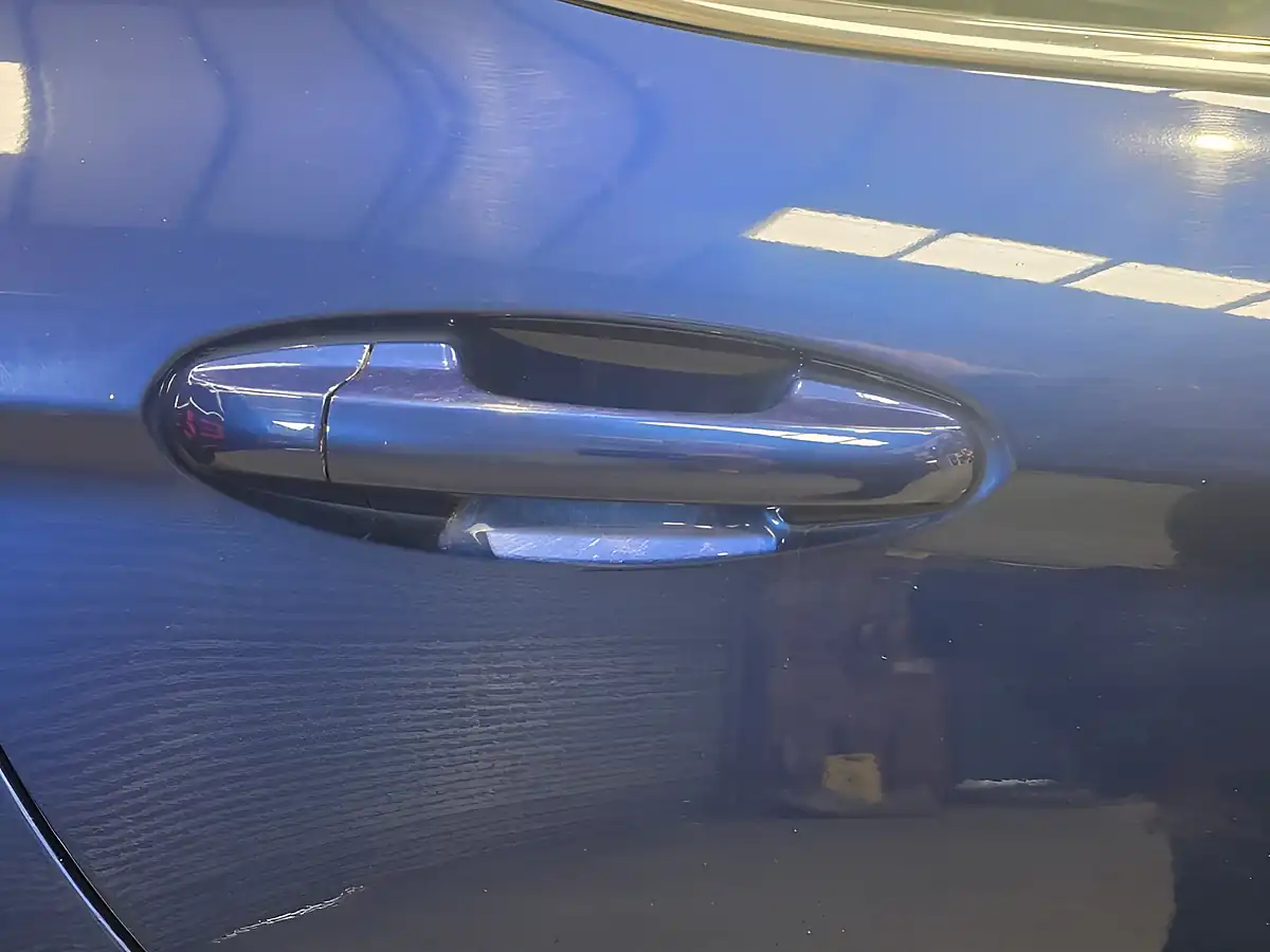 Used 2018 Ford Fiesta Zetec Blue - Interior and Exterior details 9