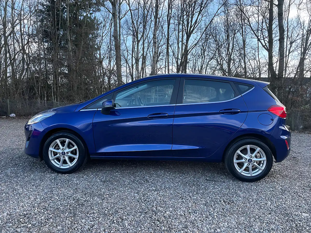 Used 2018 Ford Fiesta Zetec Blue - Interior and Exterior details 6