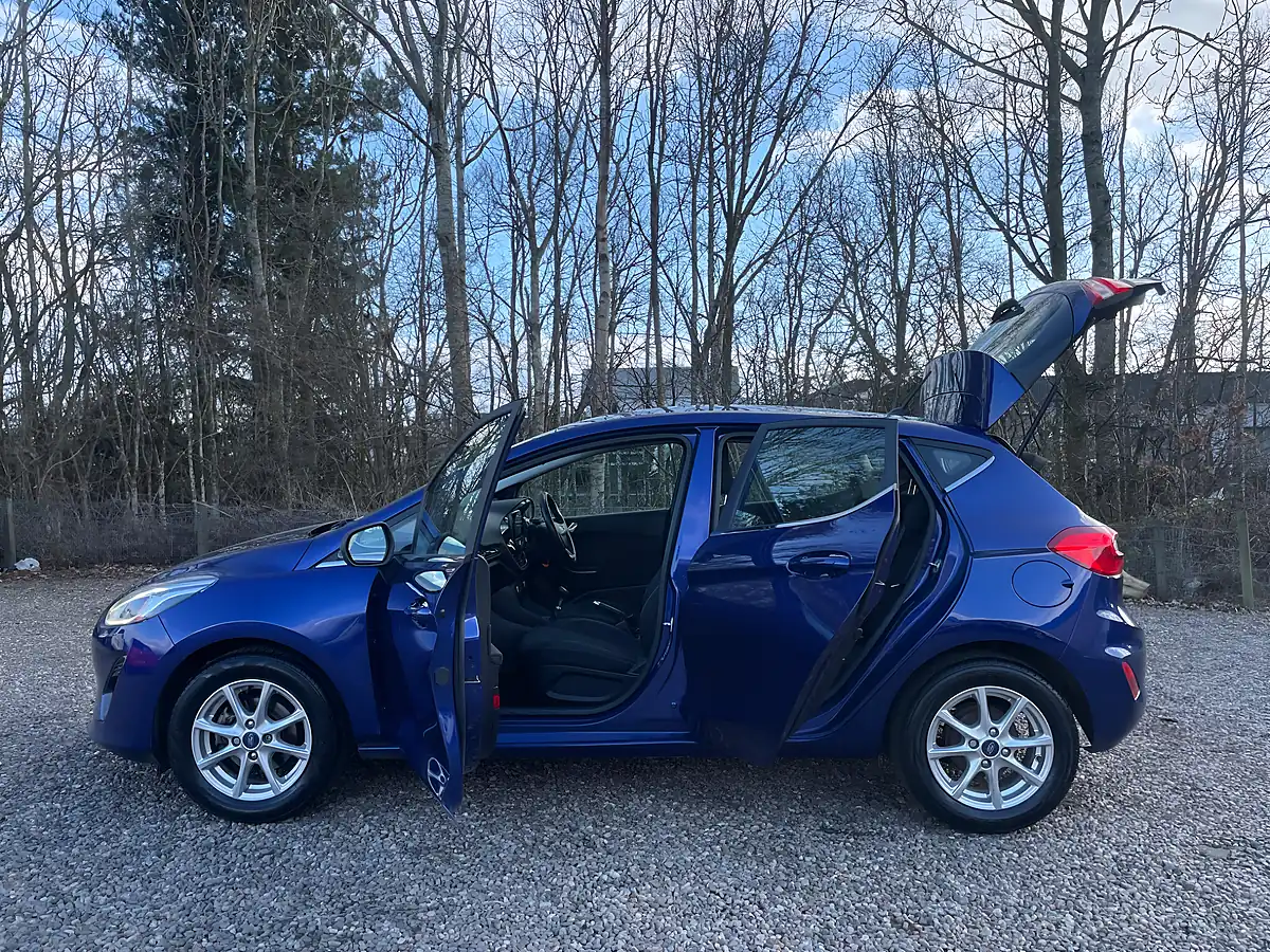 Used 2018 Ford Fiesta Zetec Blue - Interior and Exterior details 8