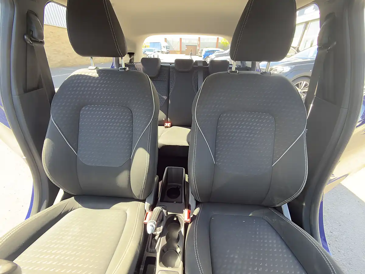 Used 2018 Ford Fiesta Zetec Blue - Interior and Exterior details 18