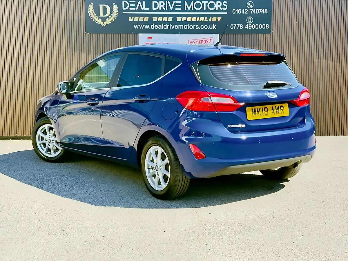 Used 2018 Ford Fiesta Zetec Blue - Interior and Exterior details 5