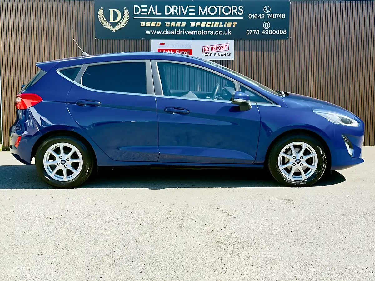 Used 2018 Ford Fiesta Zetec Blue - Interior and Exterior details 8
