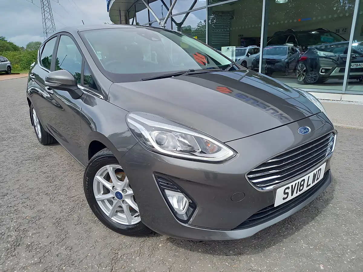 Used 2018 Ford Fiesta Zetec Grey - Front View