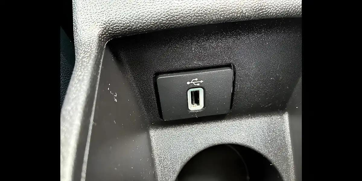 Used 2018 Ford Fiesta Zetec Grey - Interior and Exterior details 16