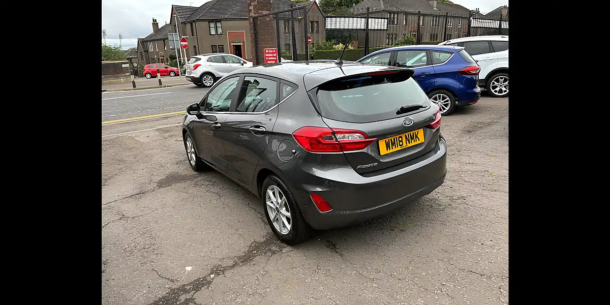 Used 2018 Ford Fiesta Zetec Grey - Interior and Exterior details 5