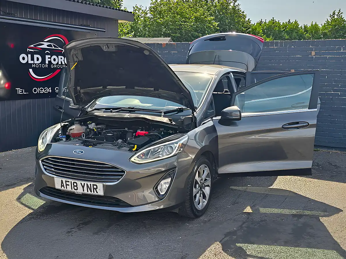 Used 2018 Ford Fiesta Zetec Grey - Interior and Exterior details 10