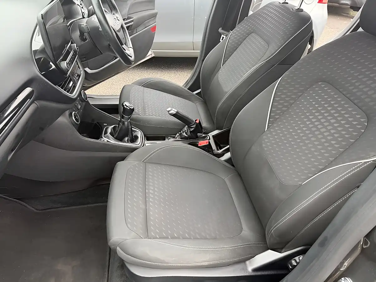 Used 2018 Ford Fiesta Zetec Grey - Interior and Exterior details 14