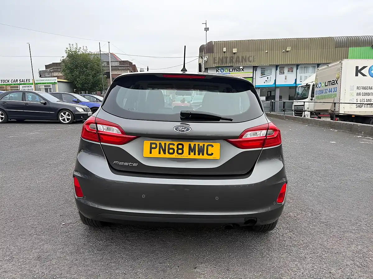 Used 2018 Ford Fiesta Zetec Grey - Interior and Exterior details 18