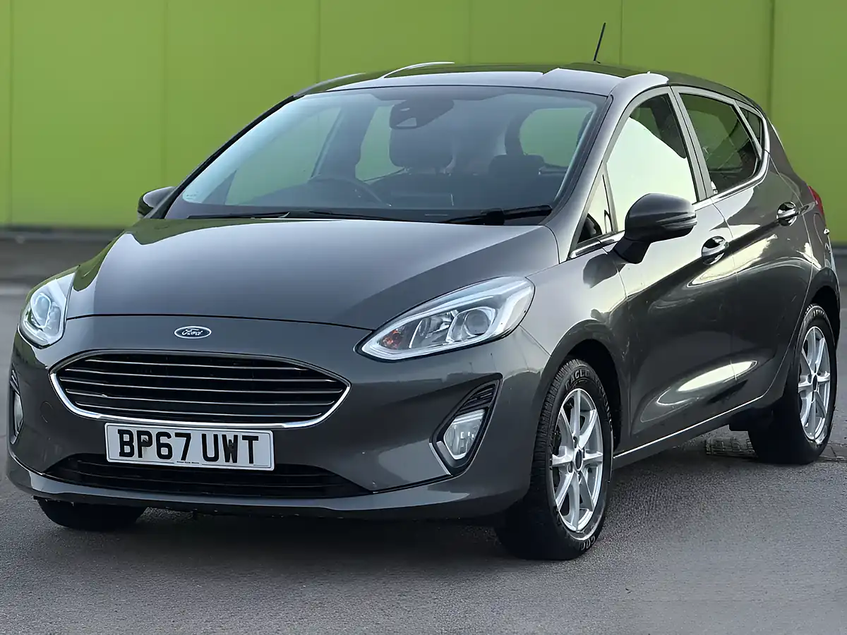 Used 2018 Ford Fiesta Zetec Grey - Interior and Exterior details 3