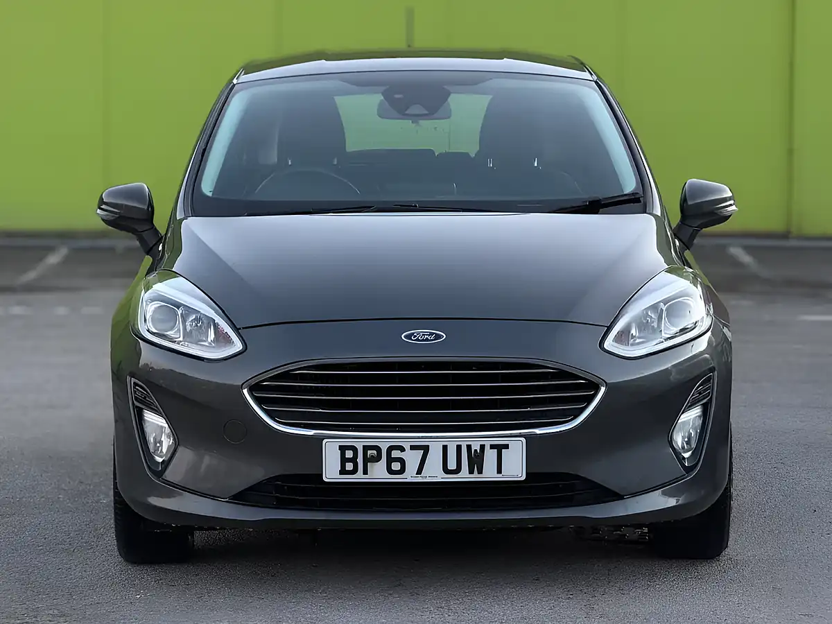 Used 2018 Ford Fiesta Zetec Grey - Interior and Exterior details 4