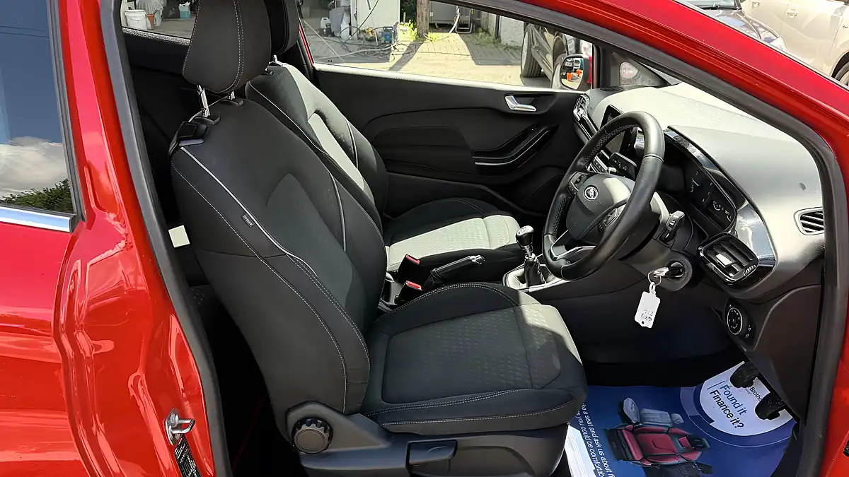 Used 2018 Ford Fiesta Zetec Red - Interior and Exterior details 14