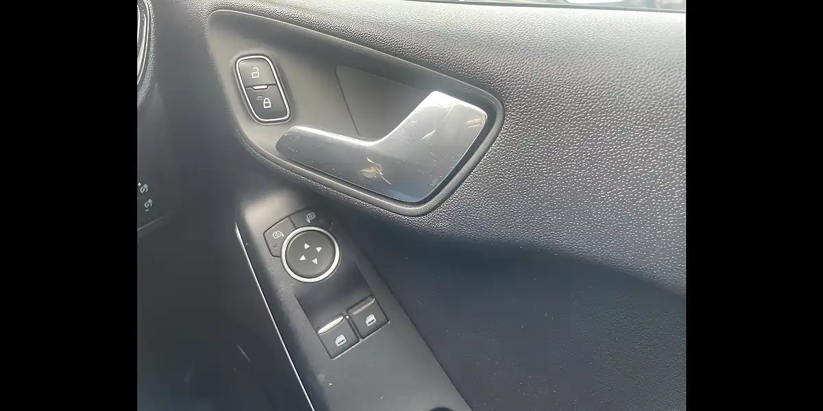 Used 2018 Ford Fiesta Zetec Red - Interior and Exterior details 20