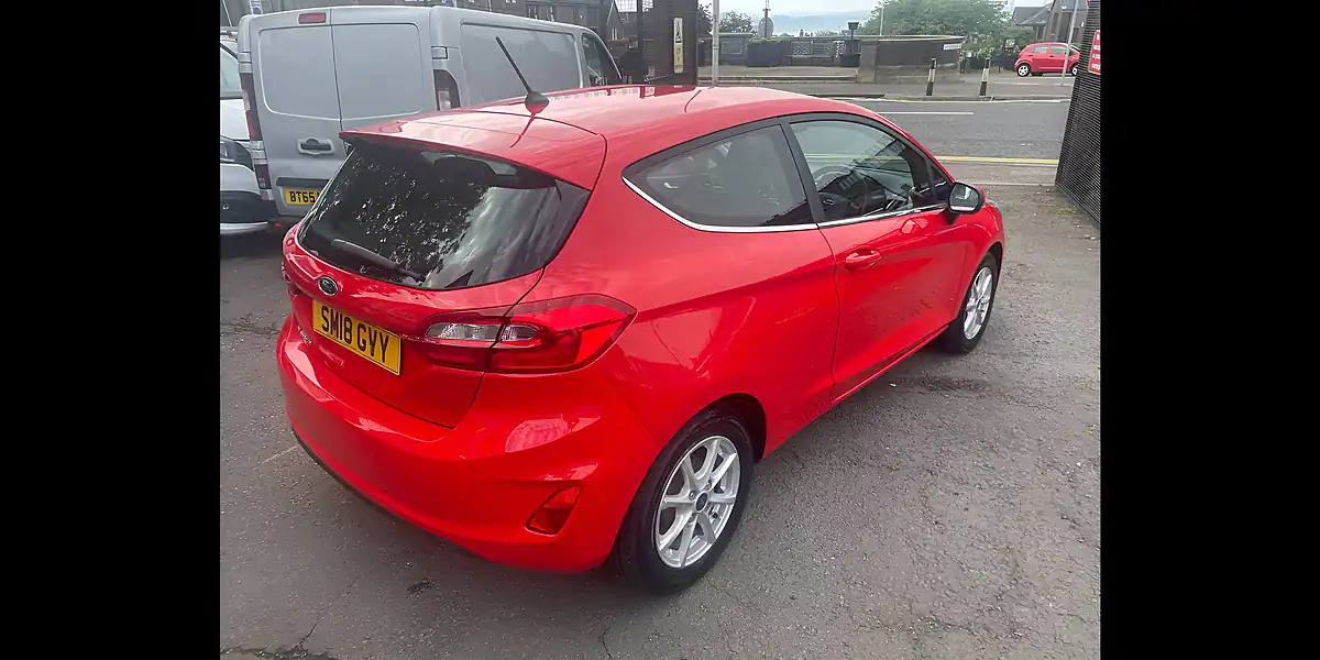 Used 2018 Ford Fiesta Zetec Red - Interior and Exterior details 4
