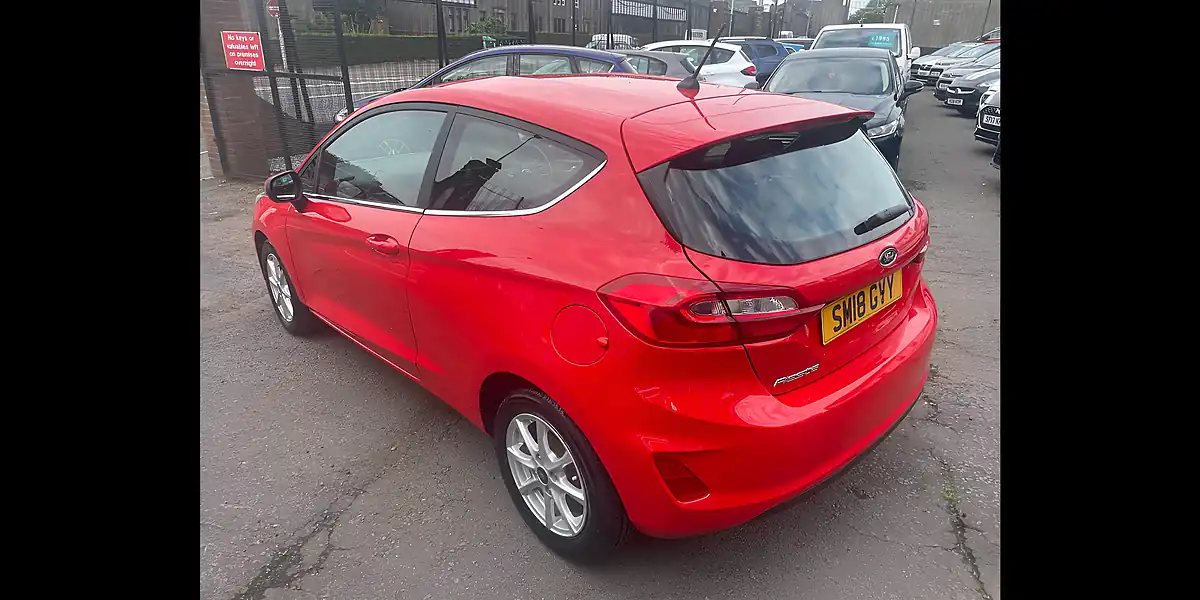Used 2018 Ford Fiesta Zetec Red - Interior and Exterior details 6