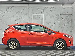 Used 2018 Ford Fiesta Zetec Red - Interior and Exterior details 10