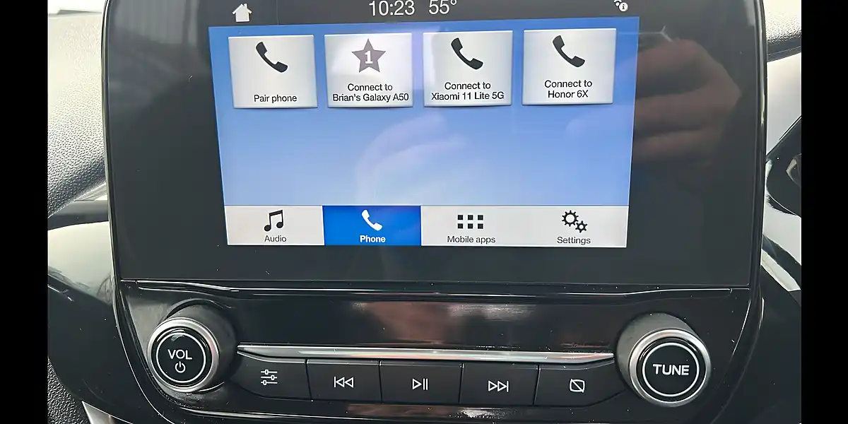 Used 2018 Ford Fiesta Zetec Silver - Interior and Exterior details 18