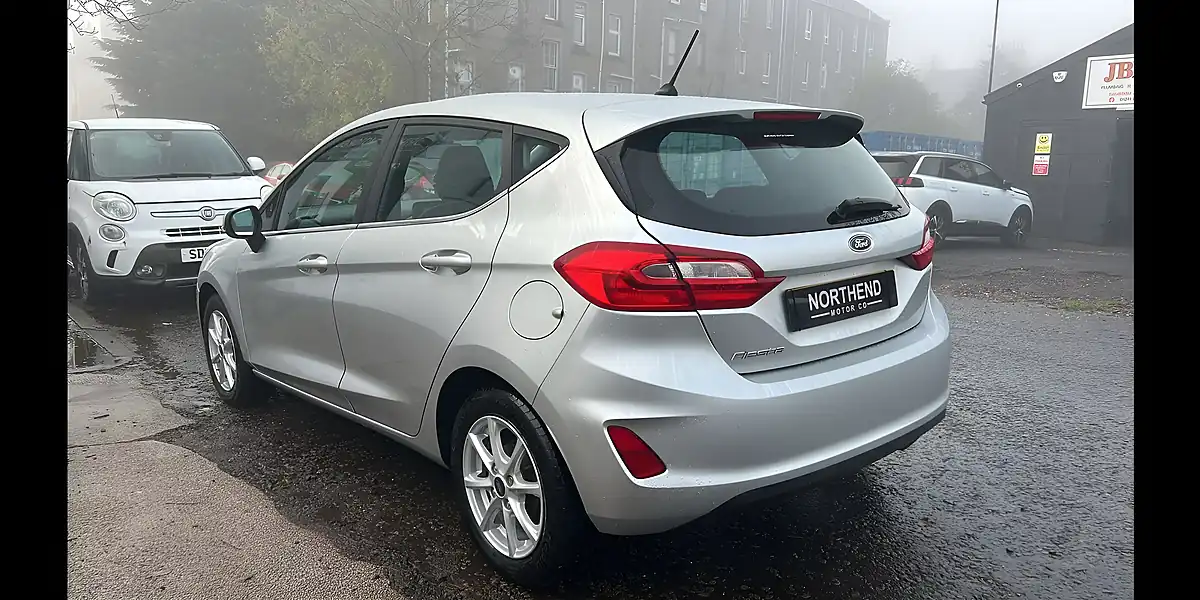 Used 2018 Ford Fiesta Zetec Silver - Interior and Exterior details 6