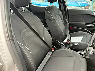 Used 2018 Ford Fiesta Zetec Silver - Interior and Exterior details 13