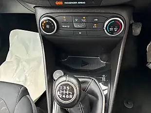 Used 2018 Ford Fiesta Zetec Silver - Interior and Exterior details 14