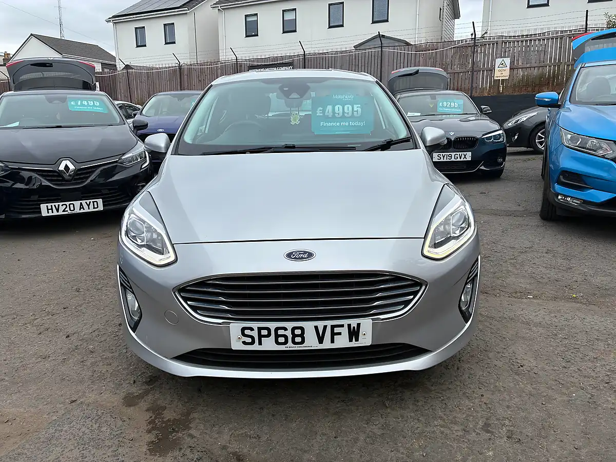 Used 2018 Ford Fiesta Zetec Silver - Interior and Exterior details 3