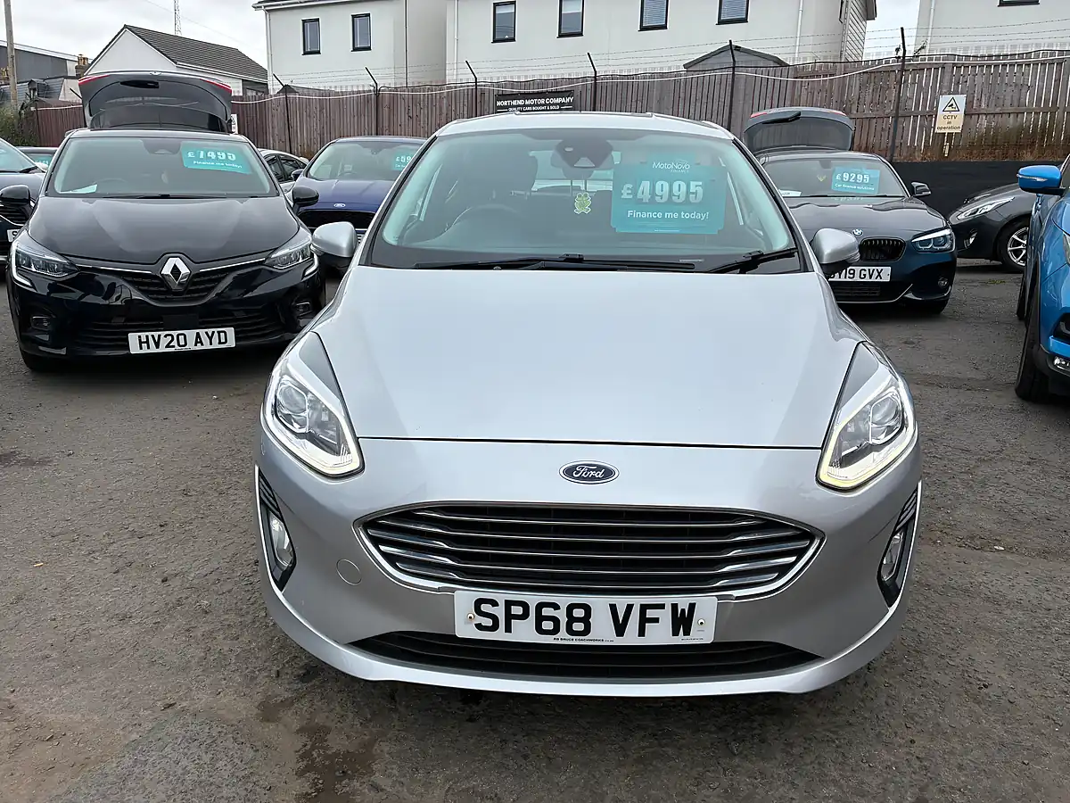 Used 2018 Ford Fiesta Zetec Silver - Interior and Exterior details 7