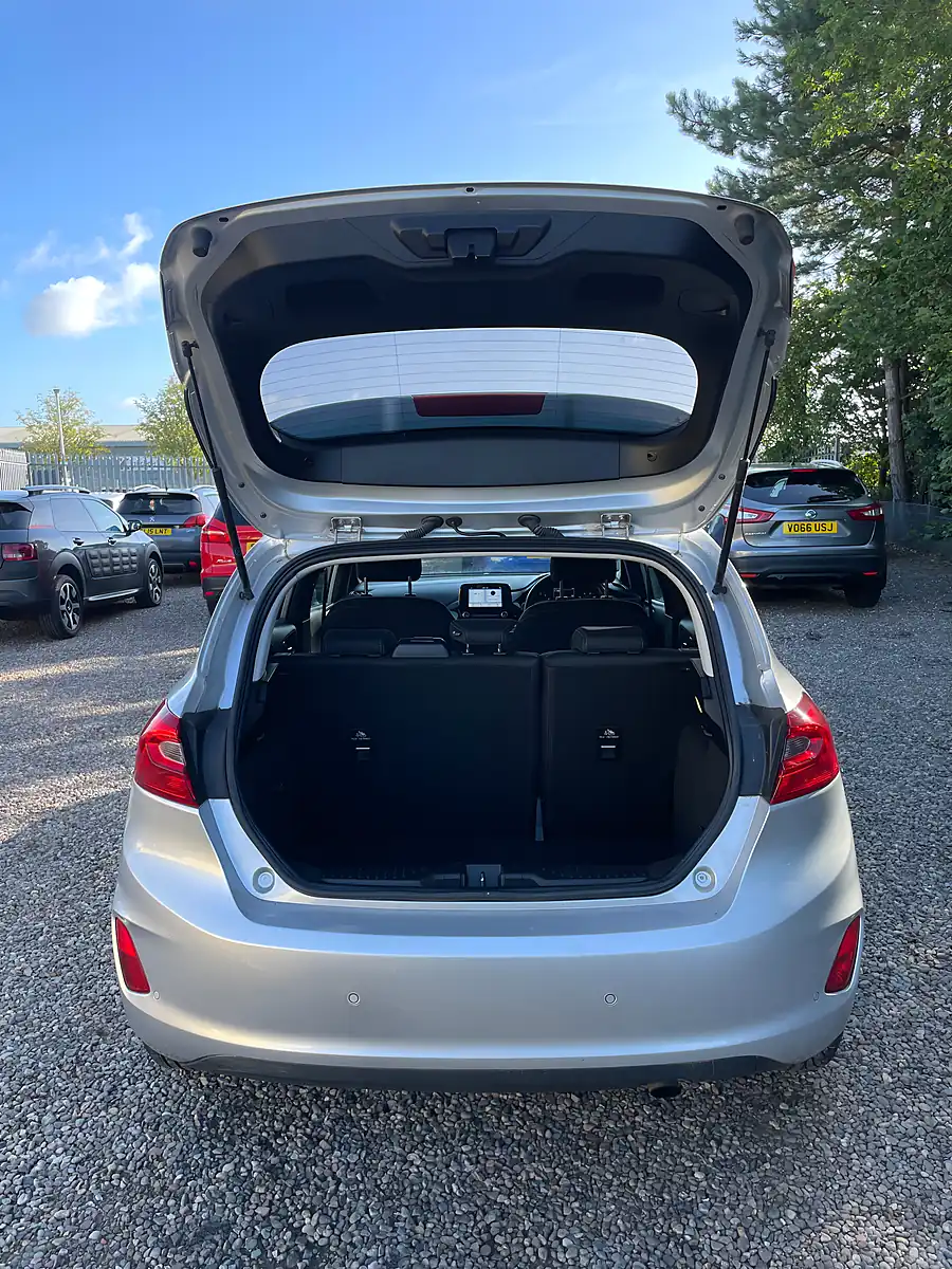 Used 2018 Ford Fiesta Zetec Silver - Interior and Exterior details 10