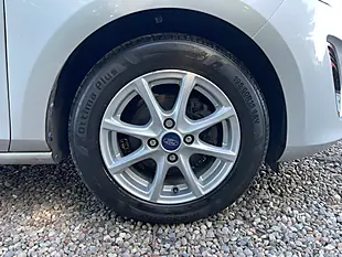 Used 2018 Ford Fiesta Zetec Silver - Interior and Exterior details 18