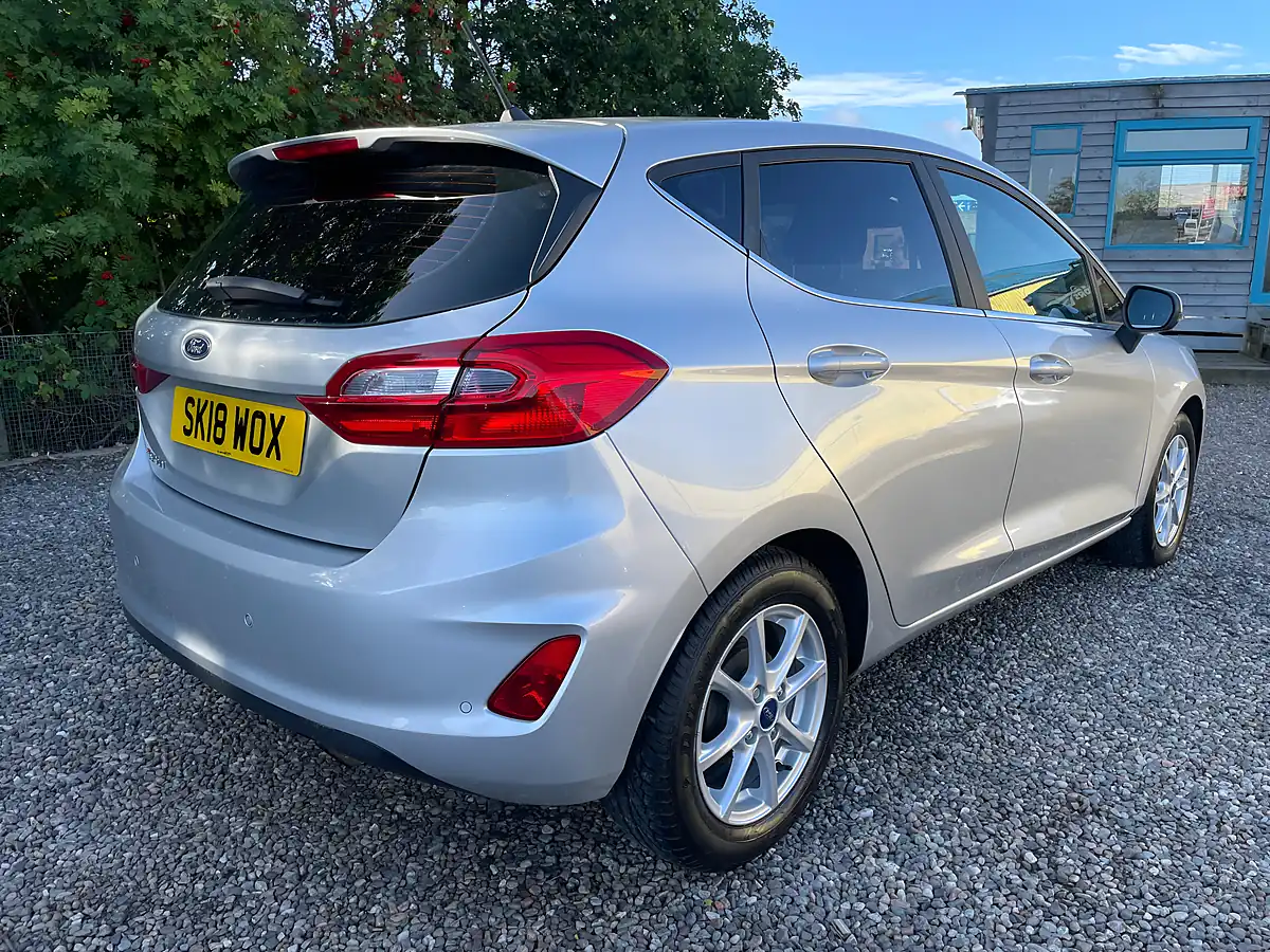 Used 2018 Ford Fiesta Zetec Silver - Interior and Exterior details 3