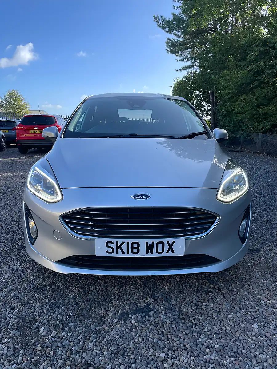 Used 2018 Ford Fiesta Zetec Silver - Interior and Exterior details 9