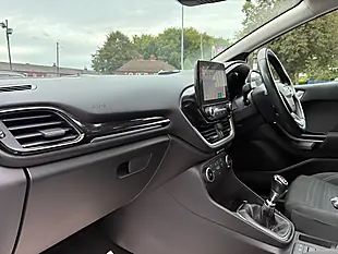 Used 2018 Ford Fiesta Zetec Silver - Interior and Exterior details 16