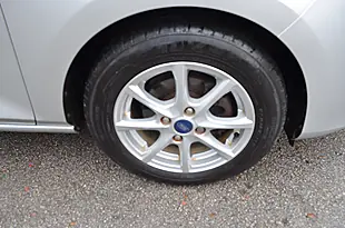 Used 2018 Ford Fiesta Zetec Silver - Interior and Exterior details 19