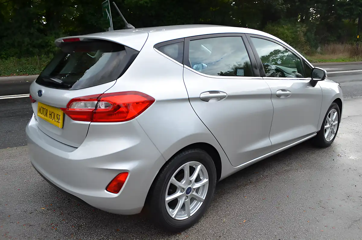 Used 2018 Ford Fiesta Zetec Silver - Interior and Exterior details 3