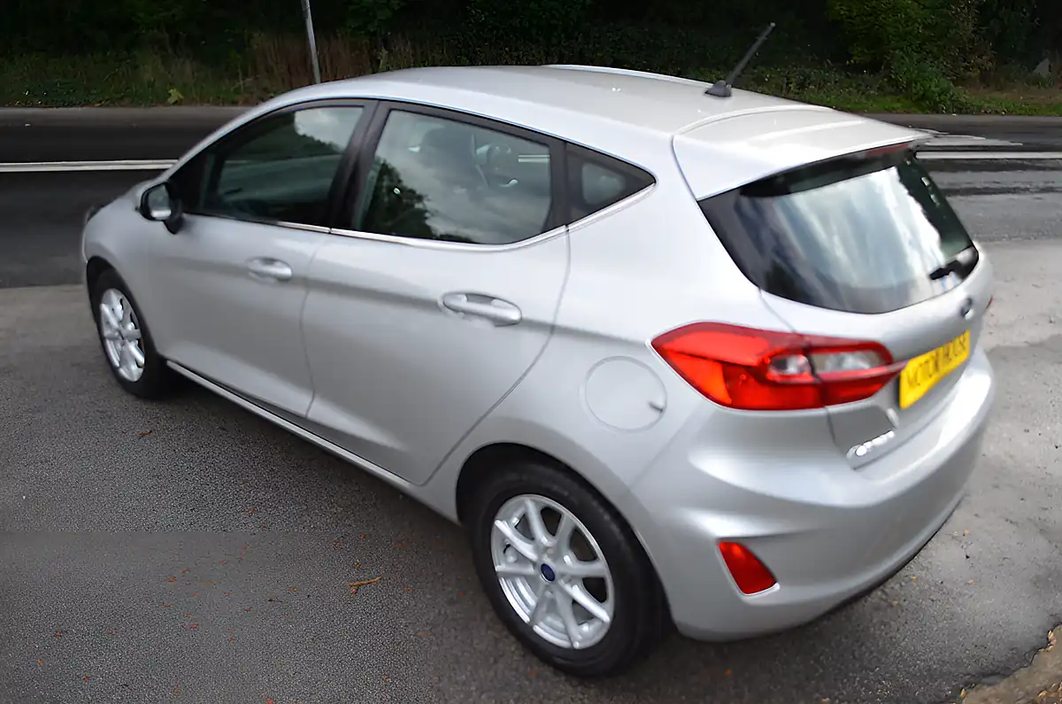 Used 2018 Ford Fiesta Zetec Silver - Interior and Exterior details 4
