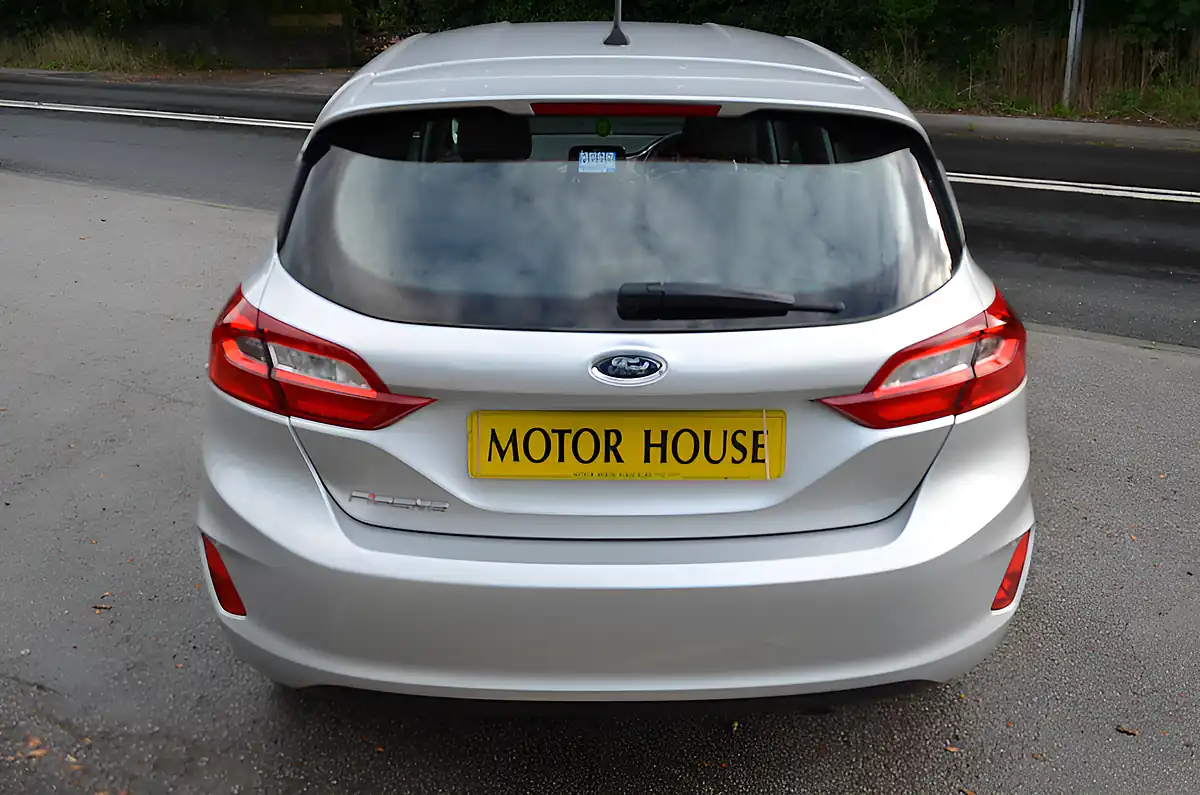 Used 2018 Ford Fiesta Zetec Silver - Interior and Exterior details 9