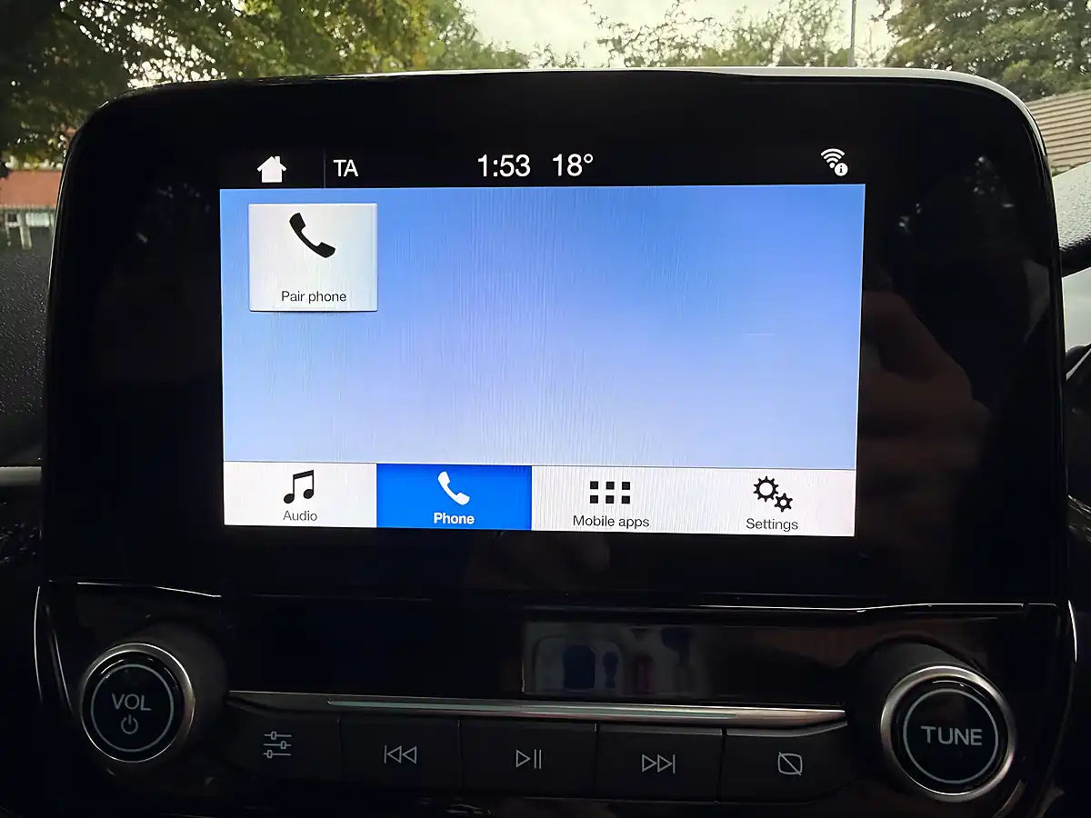 Used 2018 Ford Fiesta Zetec Silver - Interior and Exterior details 17