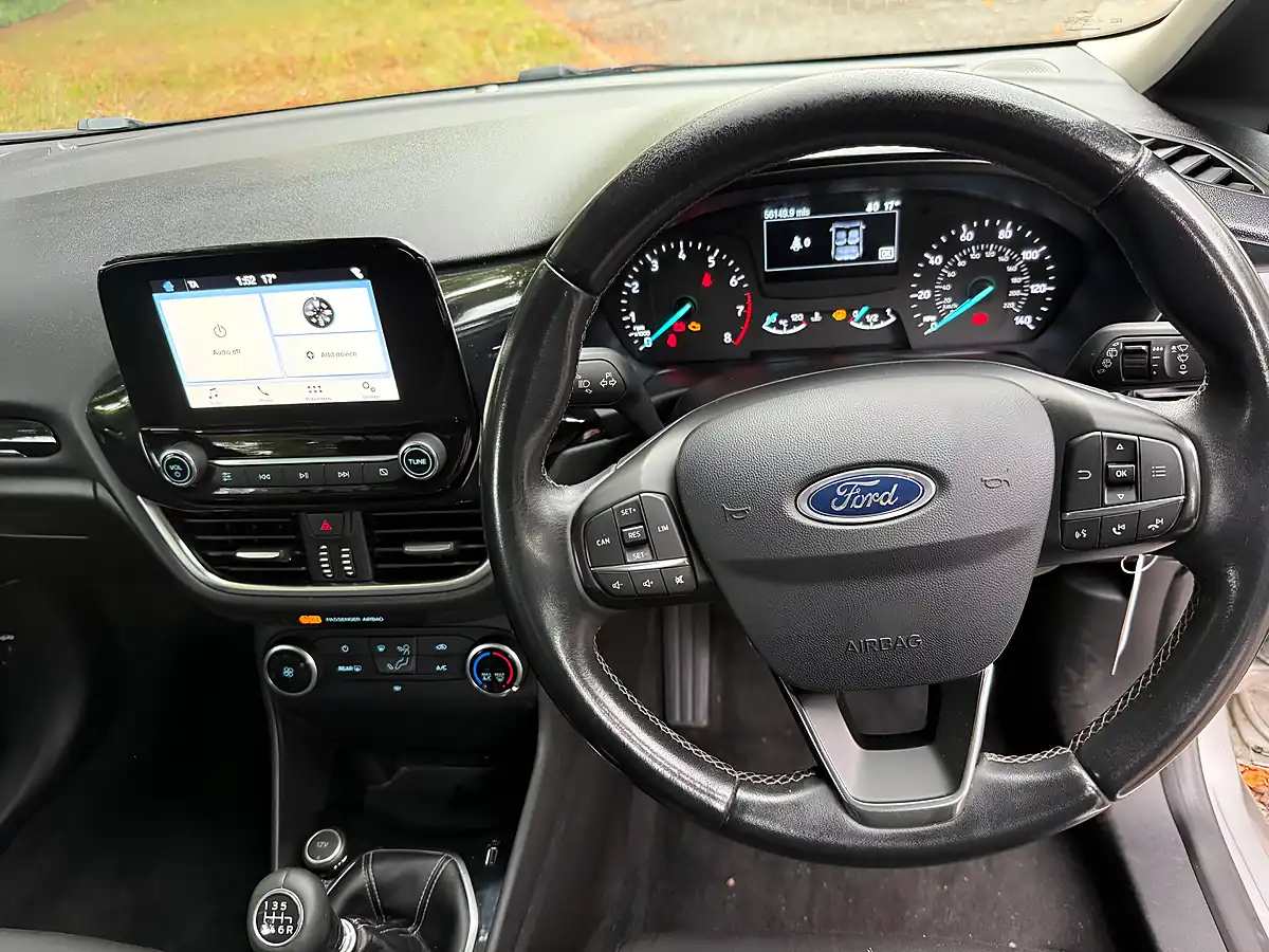 Used 2018 Ford Fiesta Zetec Silver - Interior and Exterior details 18