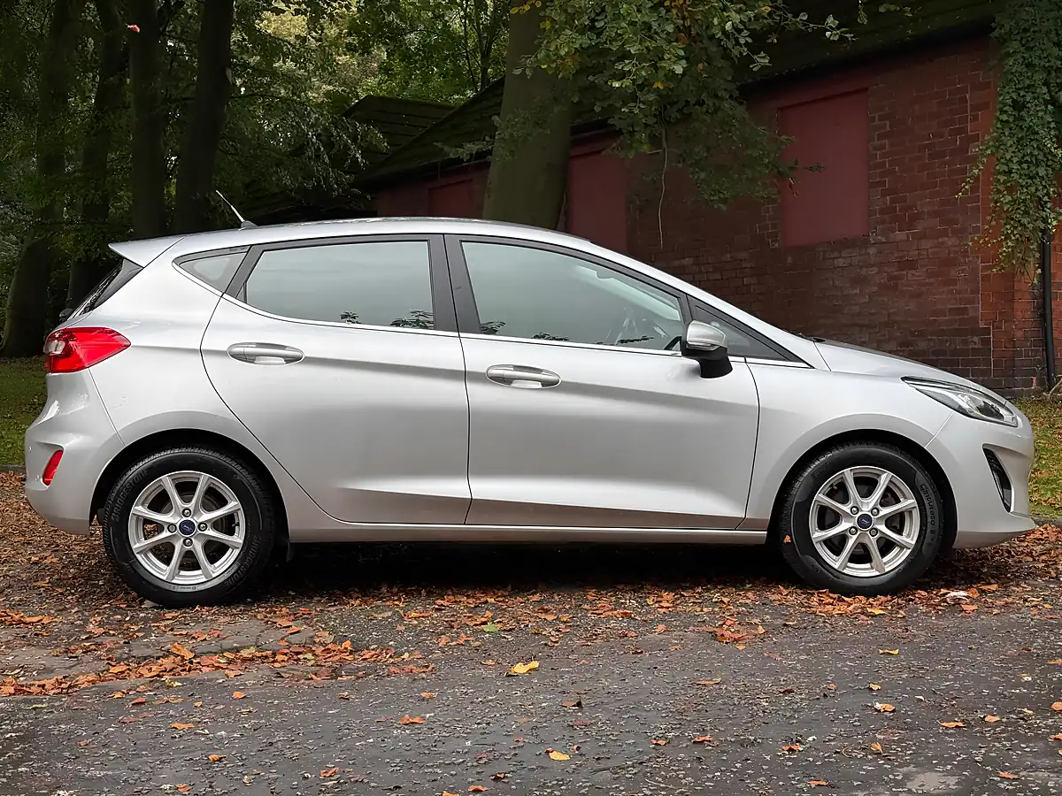 Used 2018 Ford Fiesta Zetec Silver - Interior and Exterior details 8