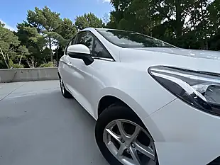 Used 2018 Ford Fiesta Zetec White - Interior and Exterior details 10