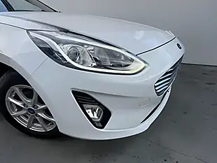 Used 2018 Ford Fiesta Zetec White - Interior and Exterior details 11