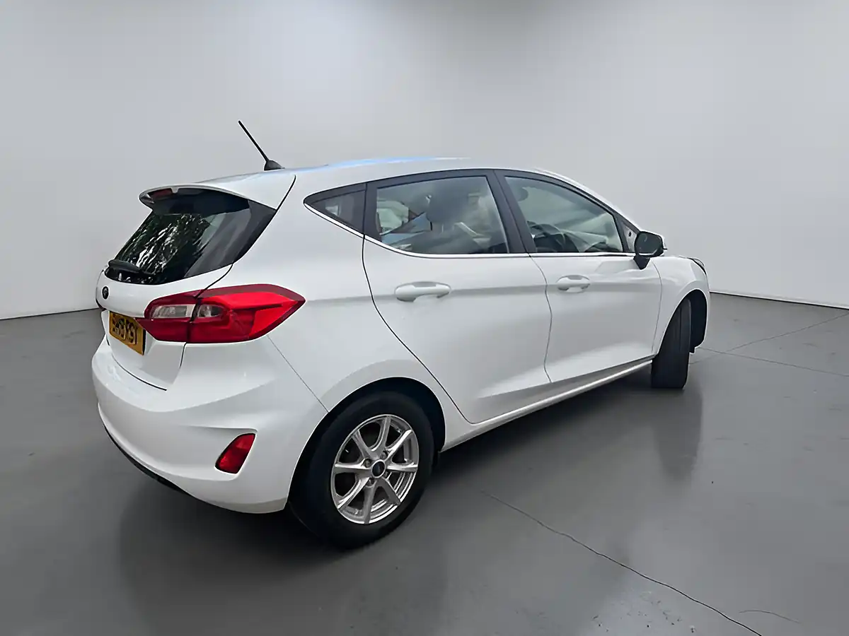 Used 2018 Ford Fiesta Zetec White - Interior and Exterior details 8