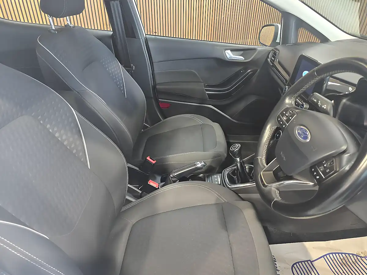 Used 2018 Ford Fiesta Zetec White - Interior and Exterior details 13