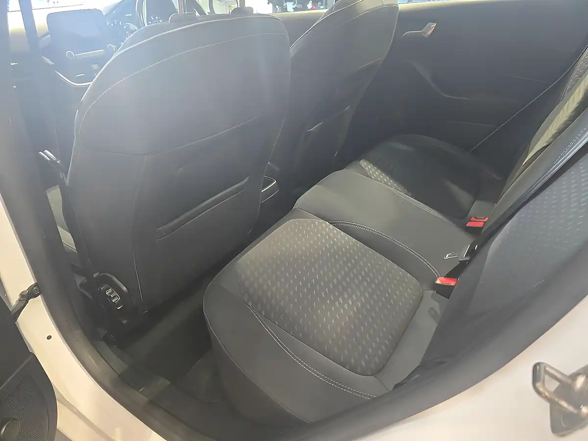 Used 2018 Ford Fiesta Zetec White - Interior and Exterior details 17