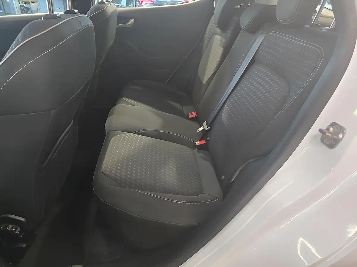 Used 2018 Ford Fiesta Zetec White - Interior and Exterior details 18