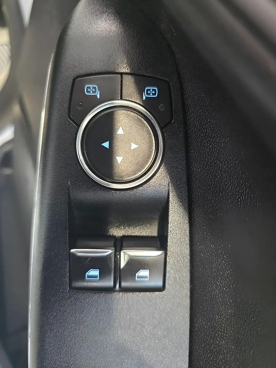 Used 2018 Ford Fiesta Zetec White - Interior and Exterior details 19