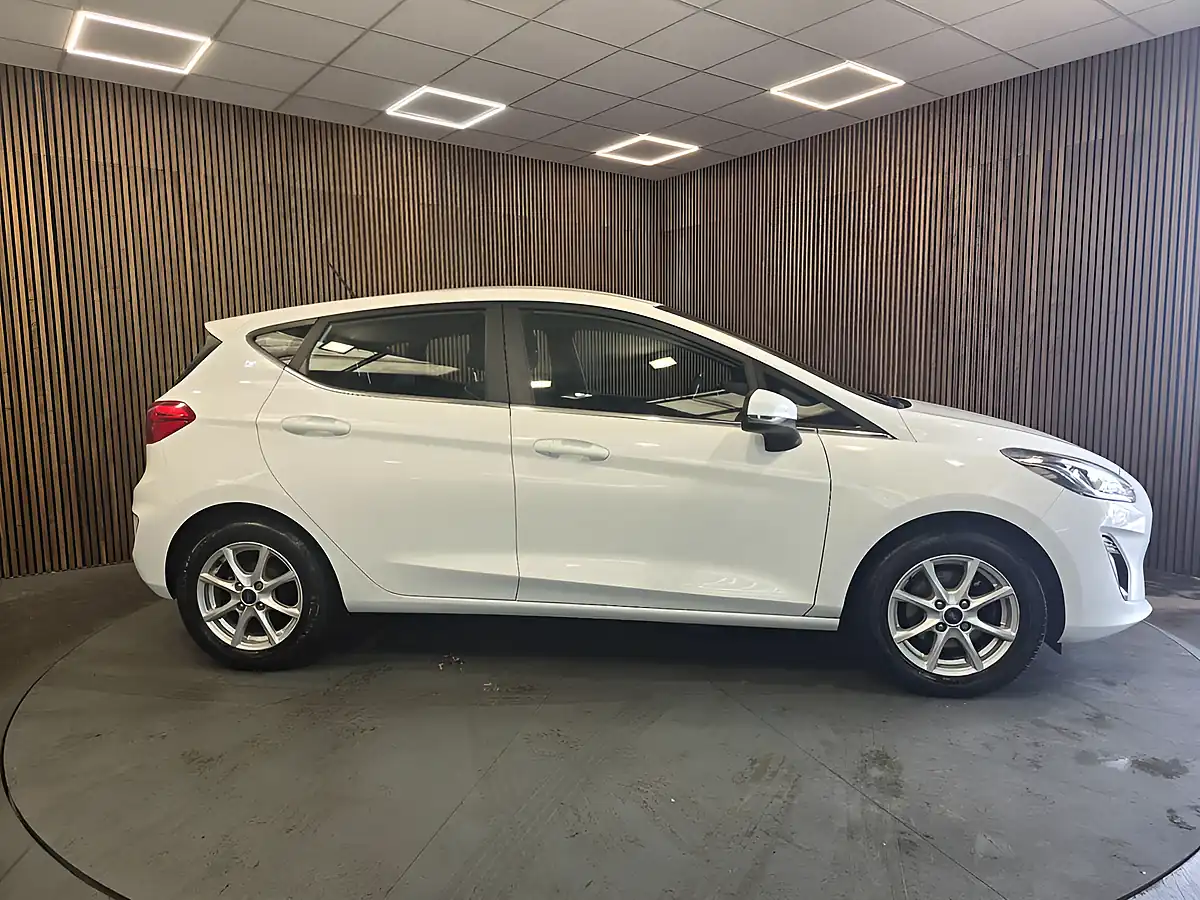 Used 2018 Ford Fiesta Zetec White - Interior and Exterior details 8